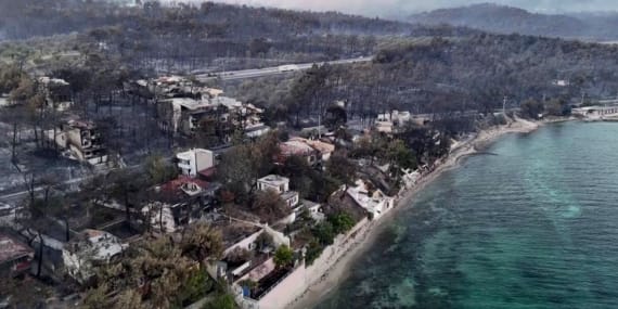 canakkale-guzelyalidaki-yanginda-villalar-kul-oldu-poster