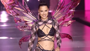 a4cebf9bf415-gettyimages-2178623272