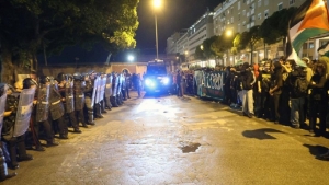 avrupada-israile-sumud-filosu-tepkisi-binlerce-kisi-sokaklara-dokuldu-0-rUFOCNwd